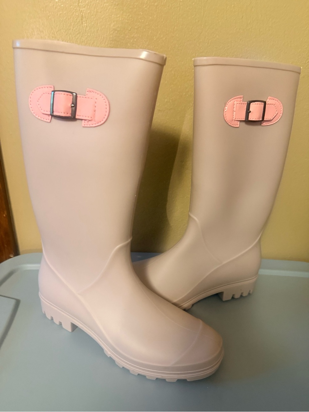 Women's Pink Accent Light Pink Knee-High Rain Boots